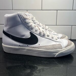 Nike Blazer Mid 77’ Vintage White Black Sneakers CZ1055-100